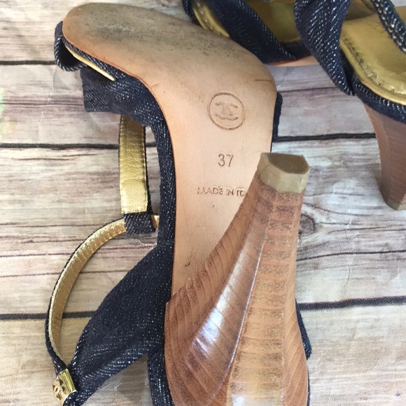 Chanel Jean and gold size 7 like New - Picture 5 of 8